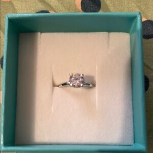 Elegant Silver Solitaire Ring